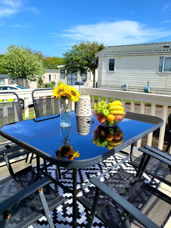 Luxury Woodland Retreat Holiday Home - Shorefield Country Park Downton  Eksteriør billede
